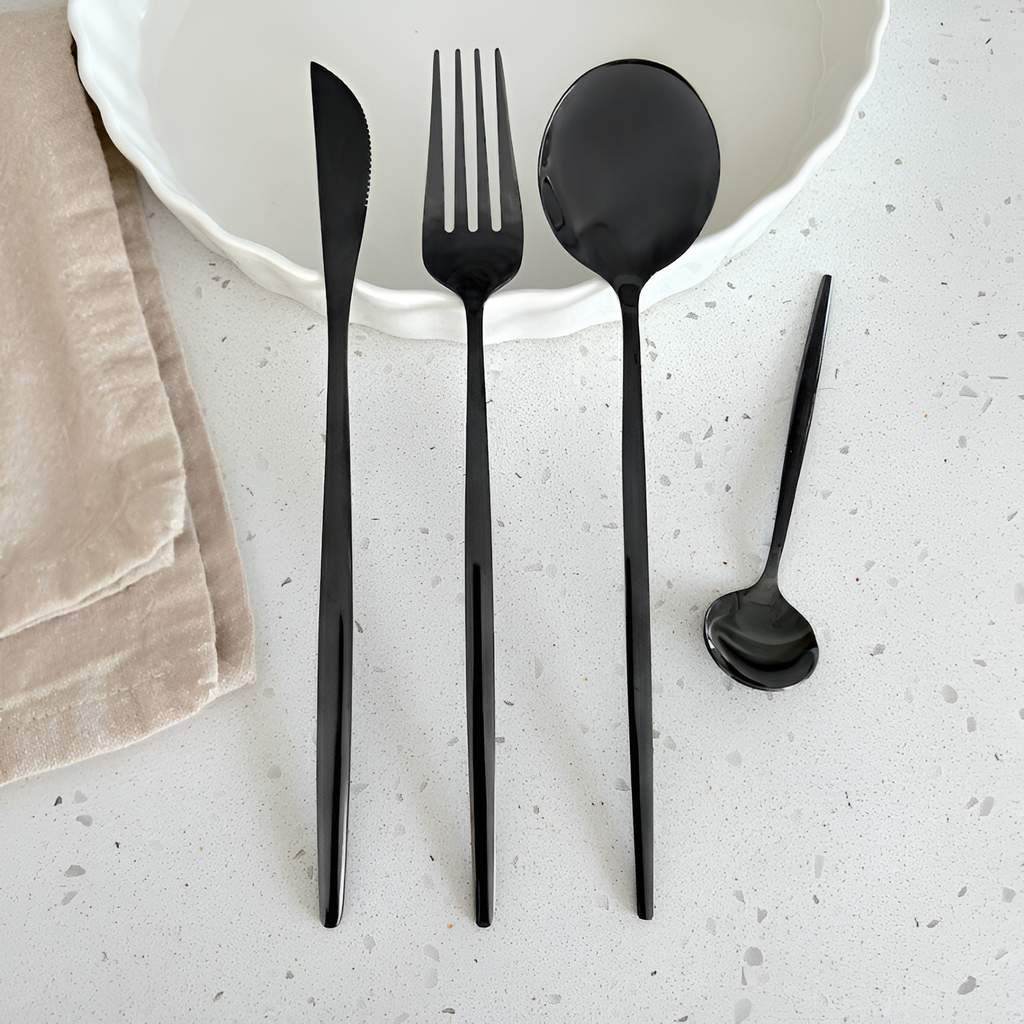 Juego de Cubiertos Minimalista Negro - Servicio de Mesa Moderno