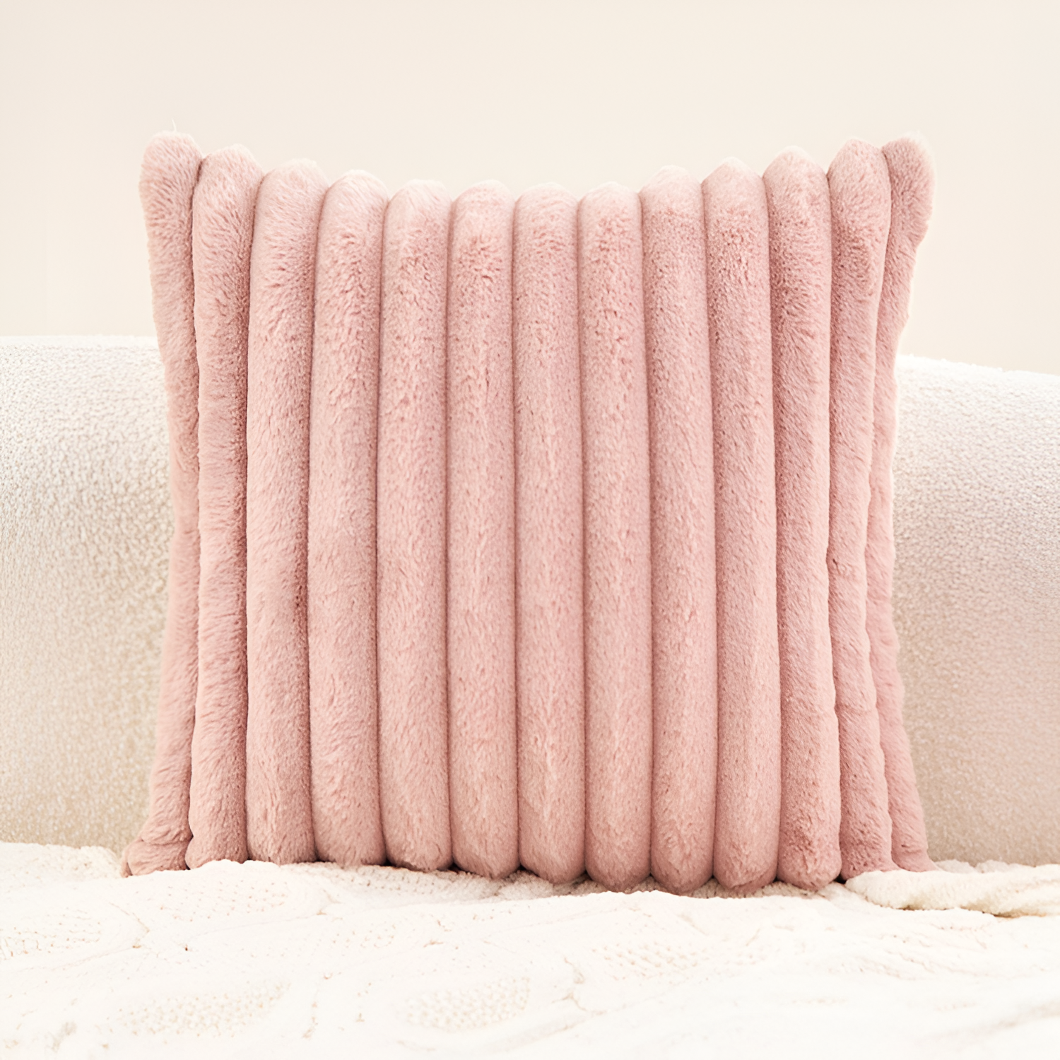 Cojín Decorativo con Relieve - Estilo Neutro Estriado
