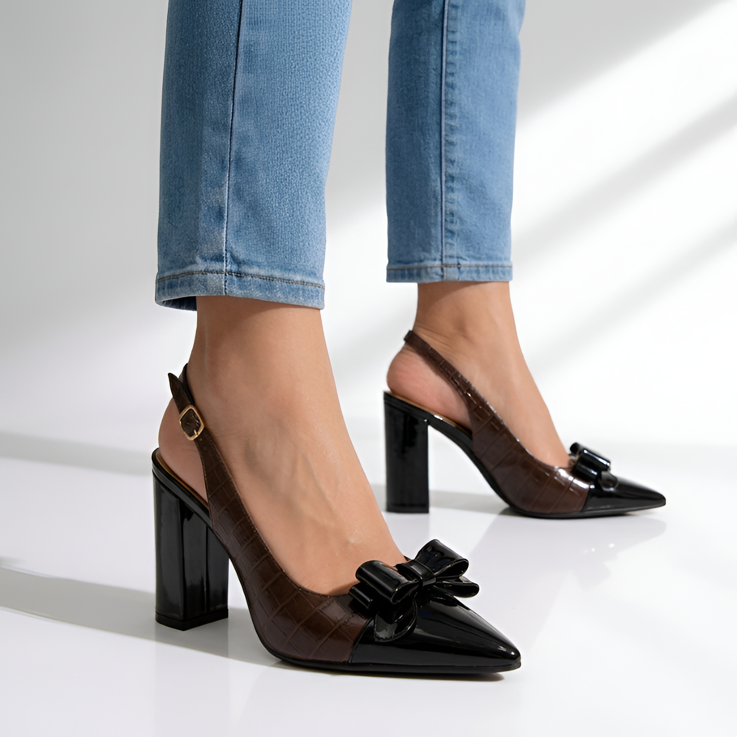 Zapatos de Tacón de Bloque con Punta en Punta y Correa Trasera para Mujer - Fiesta de Cóctel