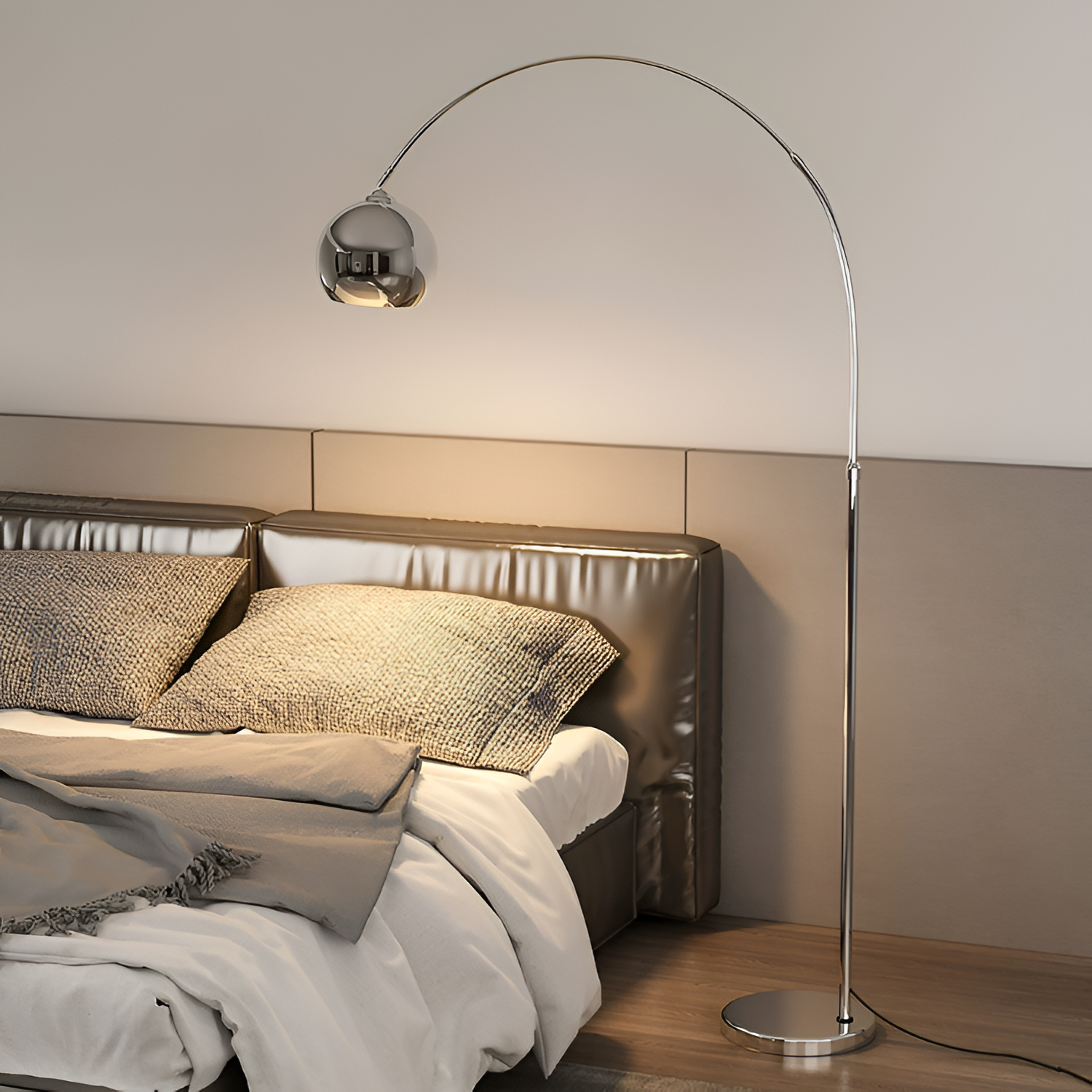 Lámpara de Pie de Arco Angulada Minimalista - Ajustable