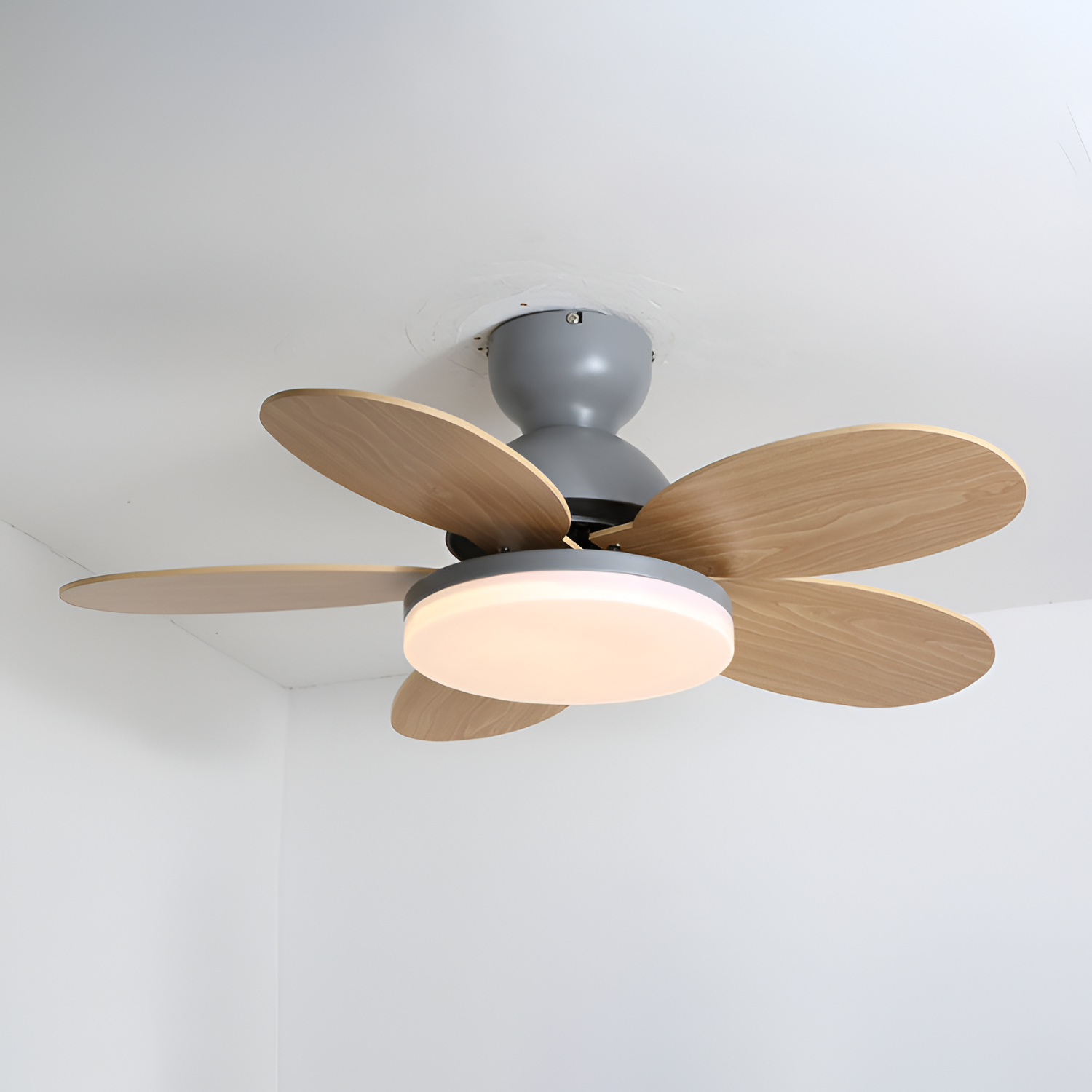 Ventilador de Techo Empotrado de Varias Aspas - Regulable