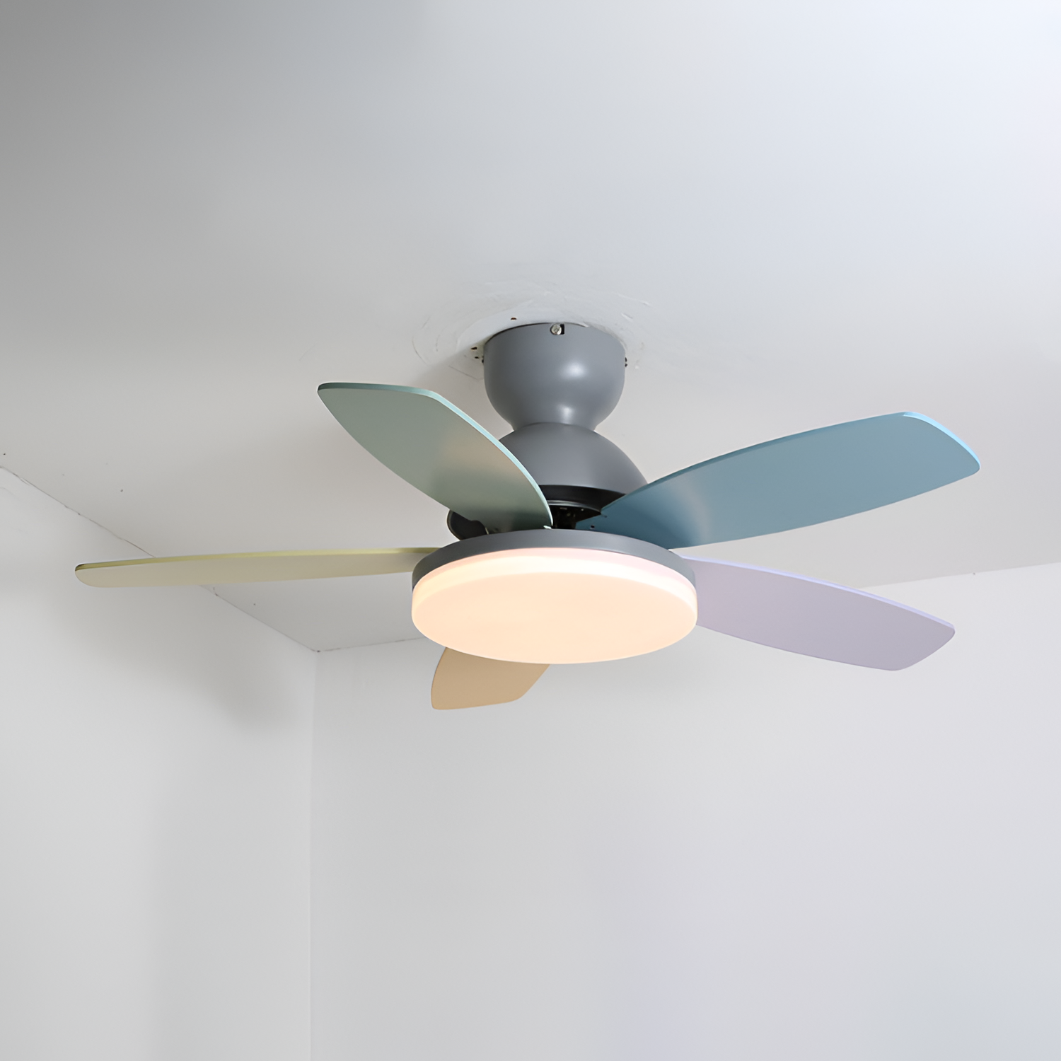 Ventilador de Techo Empotrado de Varias Aspas - Regulable