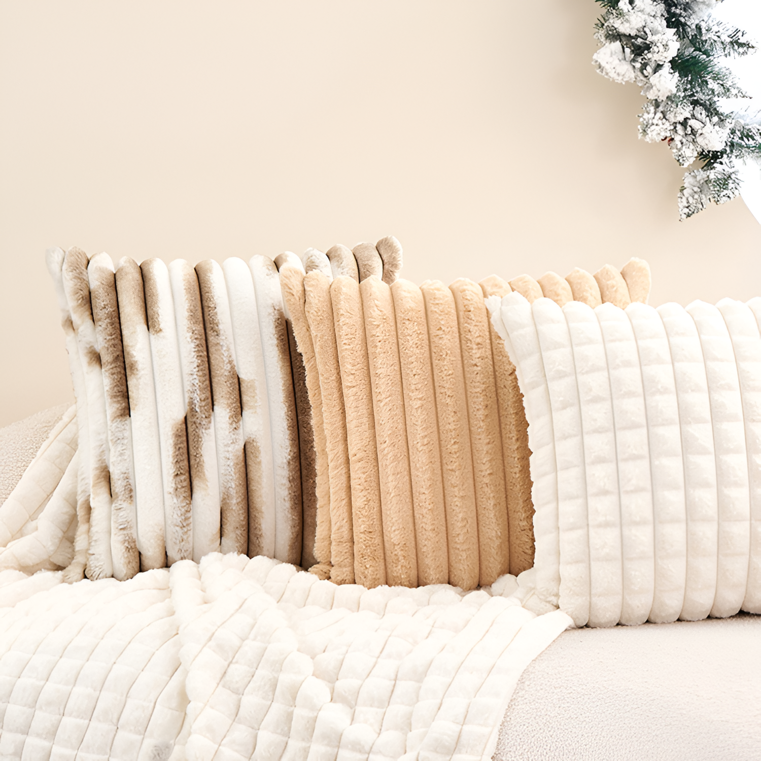 Cojín Decorativo con Relieve - Estilo Neutro Estriado