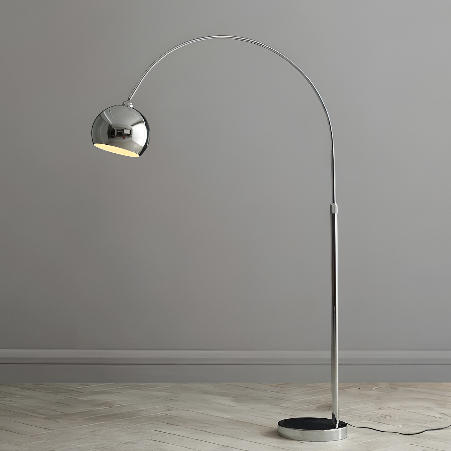 Lámpara de Pie de Arco Angulada Minimalista - Ajustable