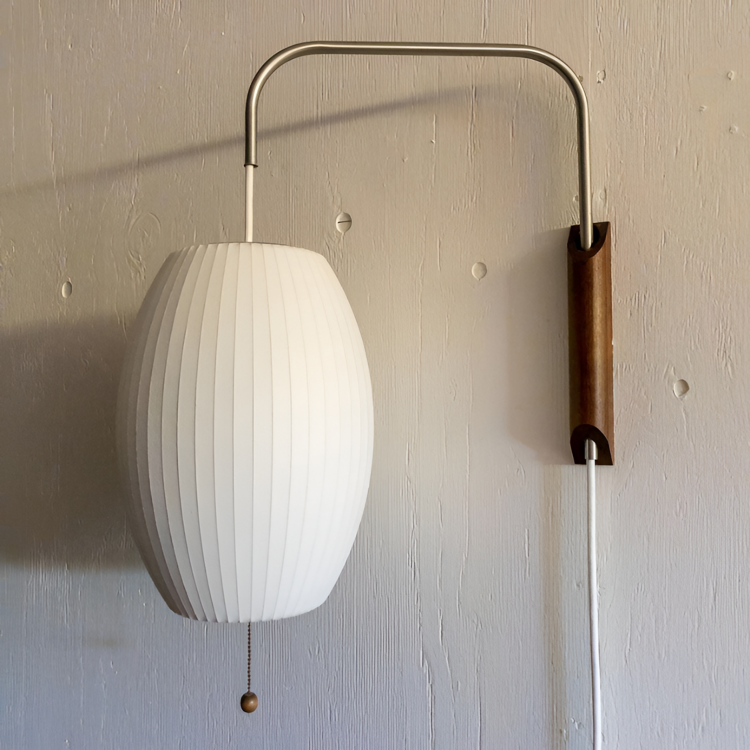 Aplique Pared Minimalista Mid-Century - Brazo Móvil