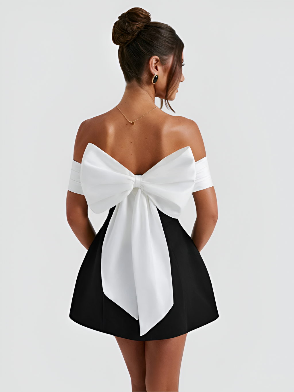 Mujer Mini Vestido Con Hombros Descubiertos Y Lazo - Fiesta De Compromiso