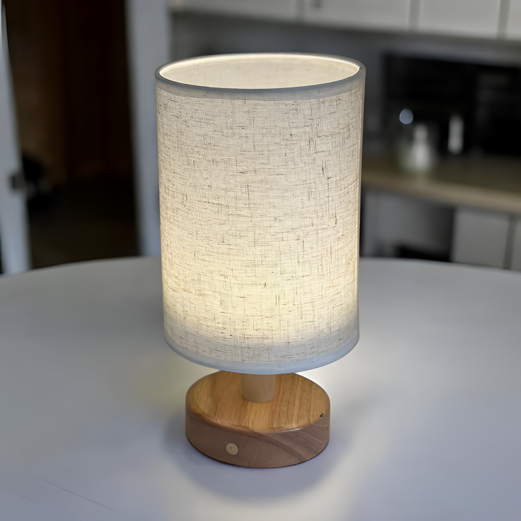 Lámpara de Mesa Cilíndrica - Base de Madera y Pantalla Textil