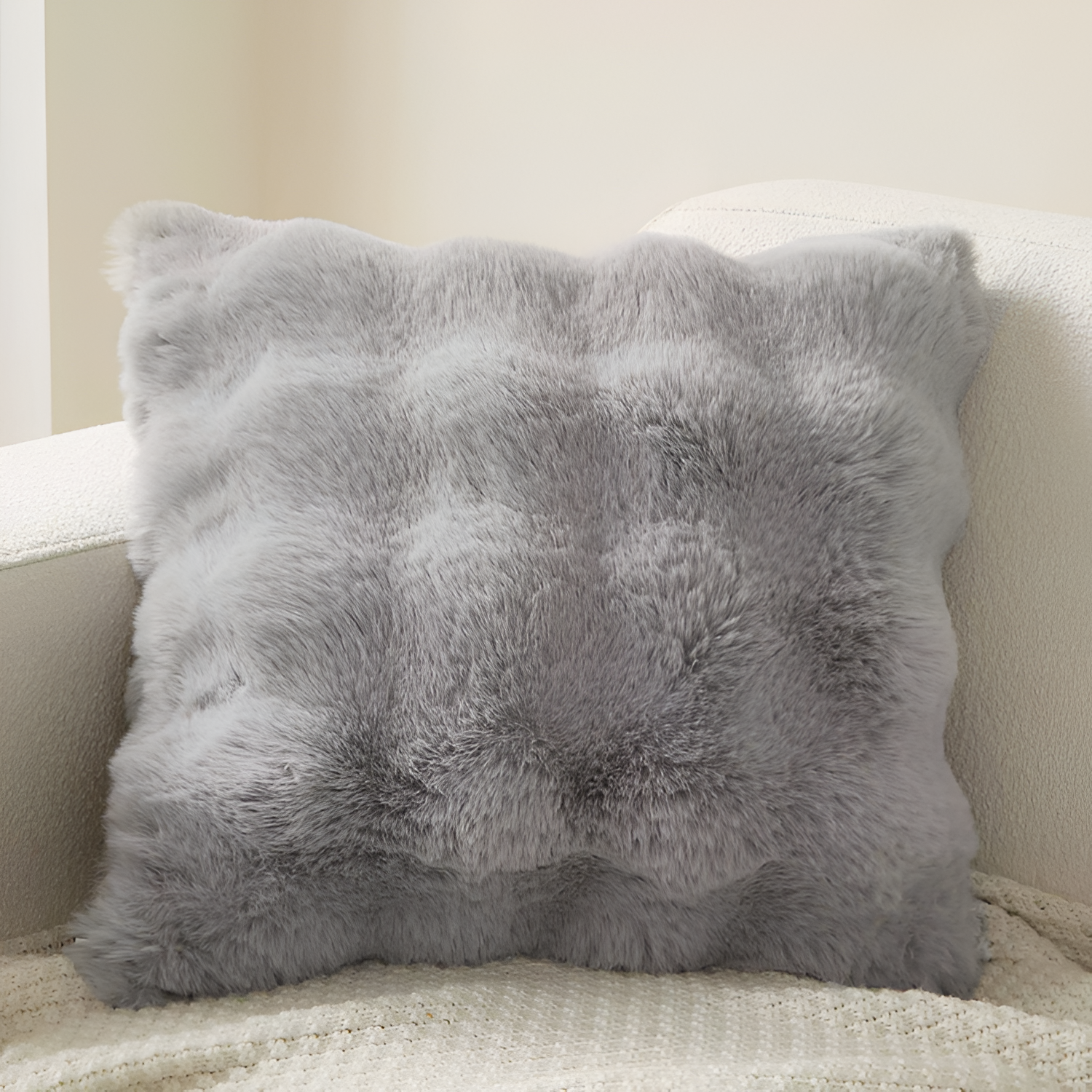 Cojín Decorativo con Relieve - Estilo Neutro Estriado