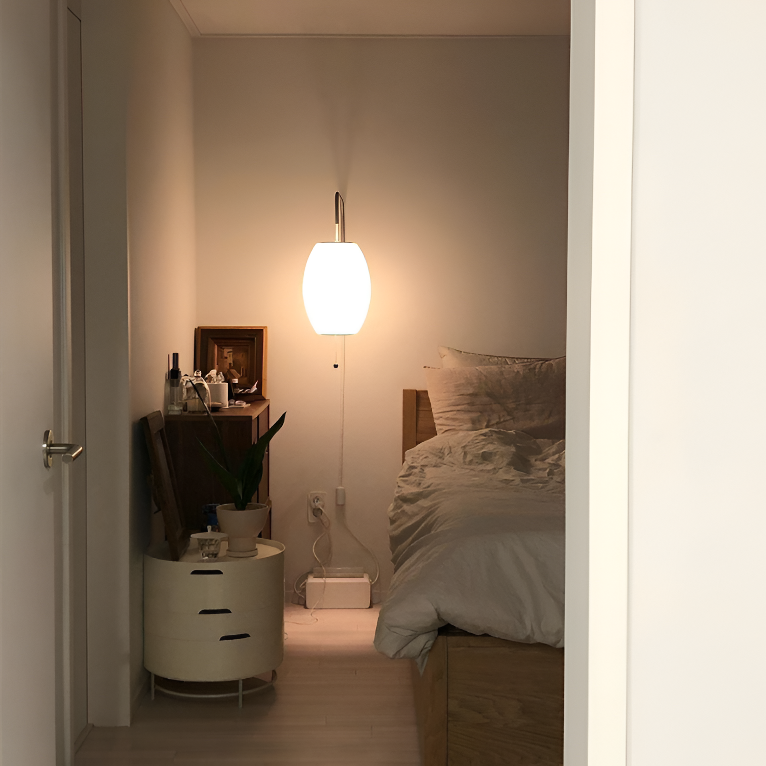 Aplique Pared Minimalista Mid-Century - Brazo Móvil