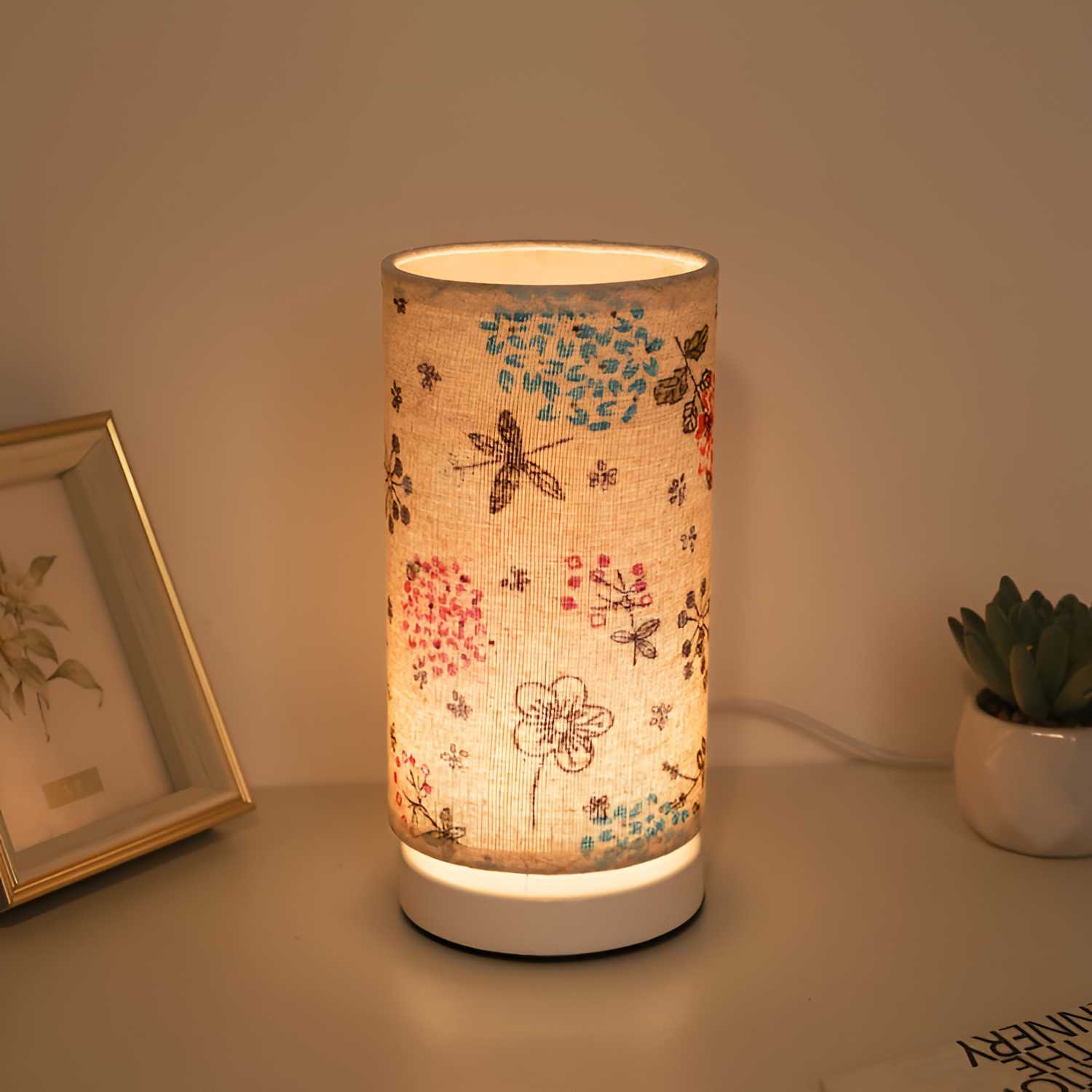 Lámpara de mesa con patrón botánico - Diseño cilíndrico