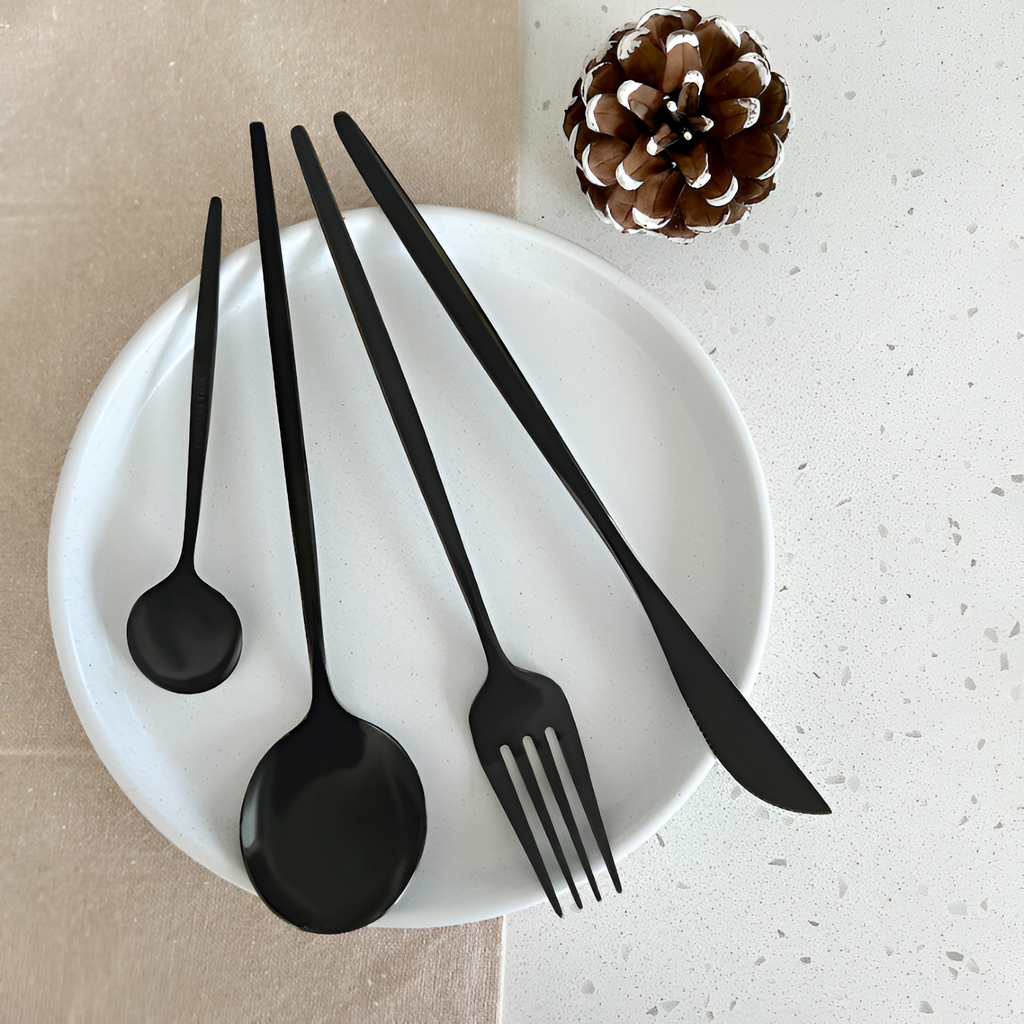 Juego de Cubiertos Minimalista Negro - Servicio de Mesa Moderno