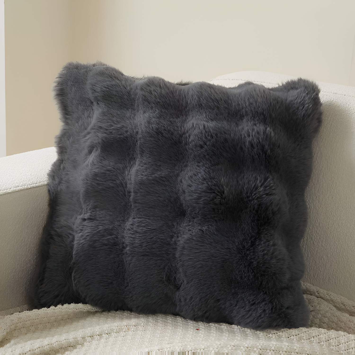 Cojín Decorativo con Relieve - Estilo Neutro Estriado
