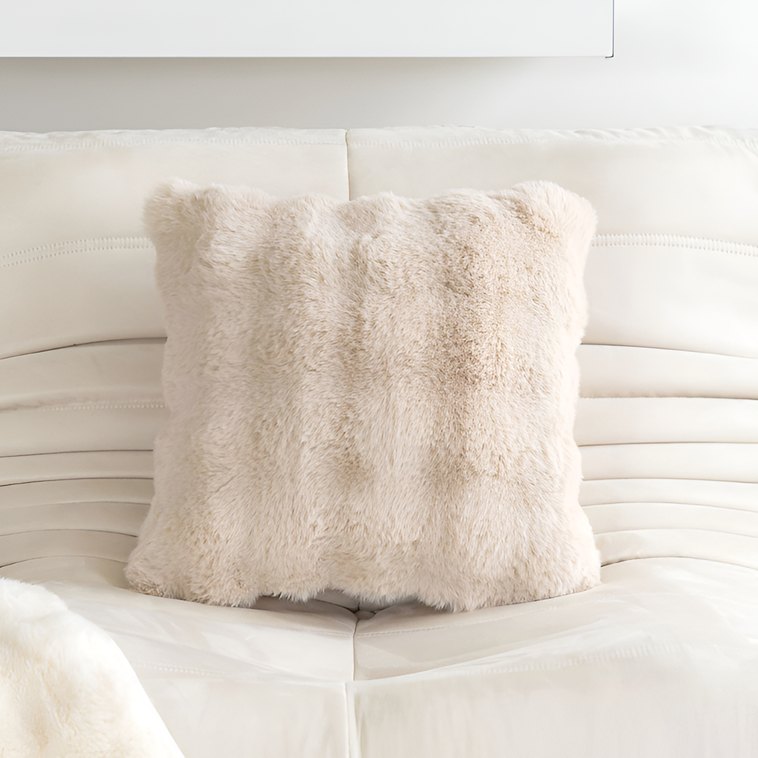 Cojín Decorativo con Relieve - Estilo Neutro Estriado