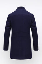Abrigo de lana para mujer con cuello alto y bolsillos laterales, ideal para mantener el calor y lucir elegante en invierno. 4