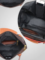 Bolso de hombro para mujer en cuero sintético negro, con correa ajustable, diseño amplio y elegante, ideal para el uso diario. 4