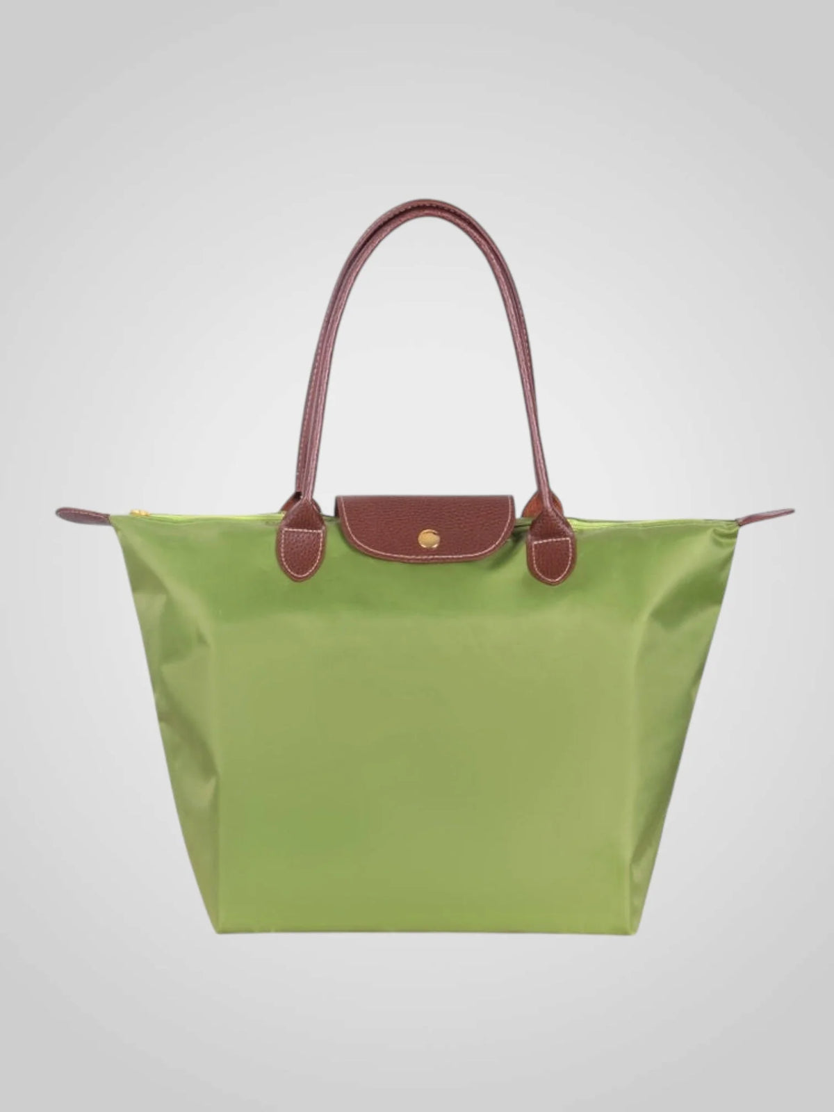 Bolso de hombro para mujer en cuero sintético negro, con correa ajustable, diseño amplio y elegante, ideal para el uso diario. 7