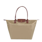 Bolso de mano para hombre resistente al agua, elegante diseño en nylon y cuero, amplio espacio de almacenamiento ideal para uso diario y actividades al aire libre 2