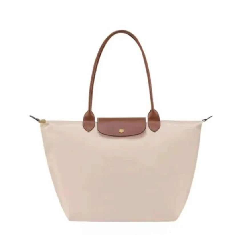 Bolso de mano para hombre resistente al agua, elegante diseño en nylon y cuero, amplio espacio de almacenamiento ideal para uso diario y actividades al aire libre 5