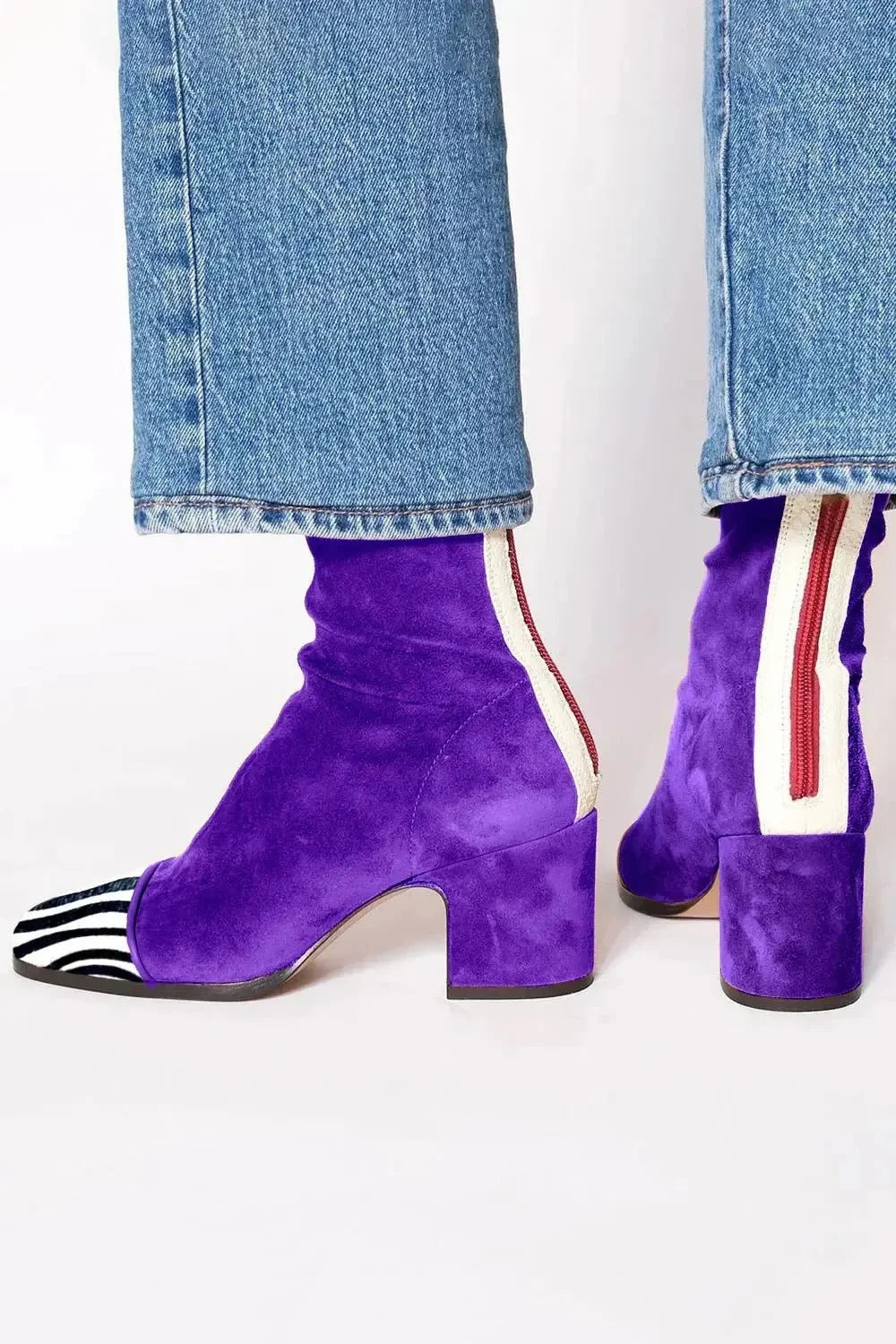 Botines de mujer con tacón de bloque y punta cuadrada en gamuza negra, diseño de estampado animal y panel en contraste, perfectos 1