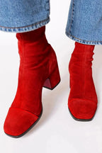 Botines de mujer con tacón de bloque y punta cuadrada en gamuza negra, diseño de estampado animal y panel en contraste, perfectos 2