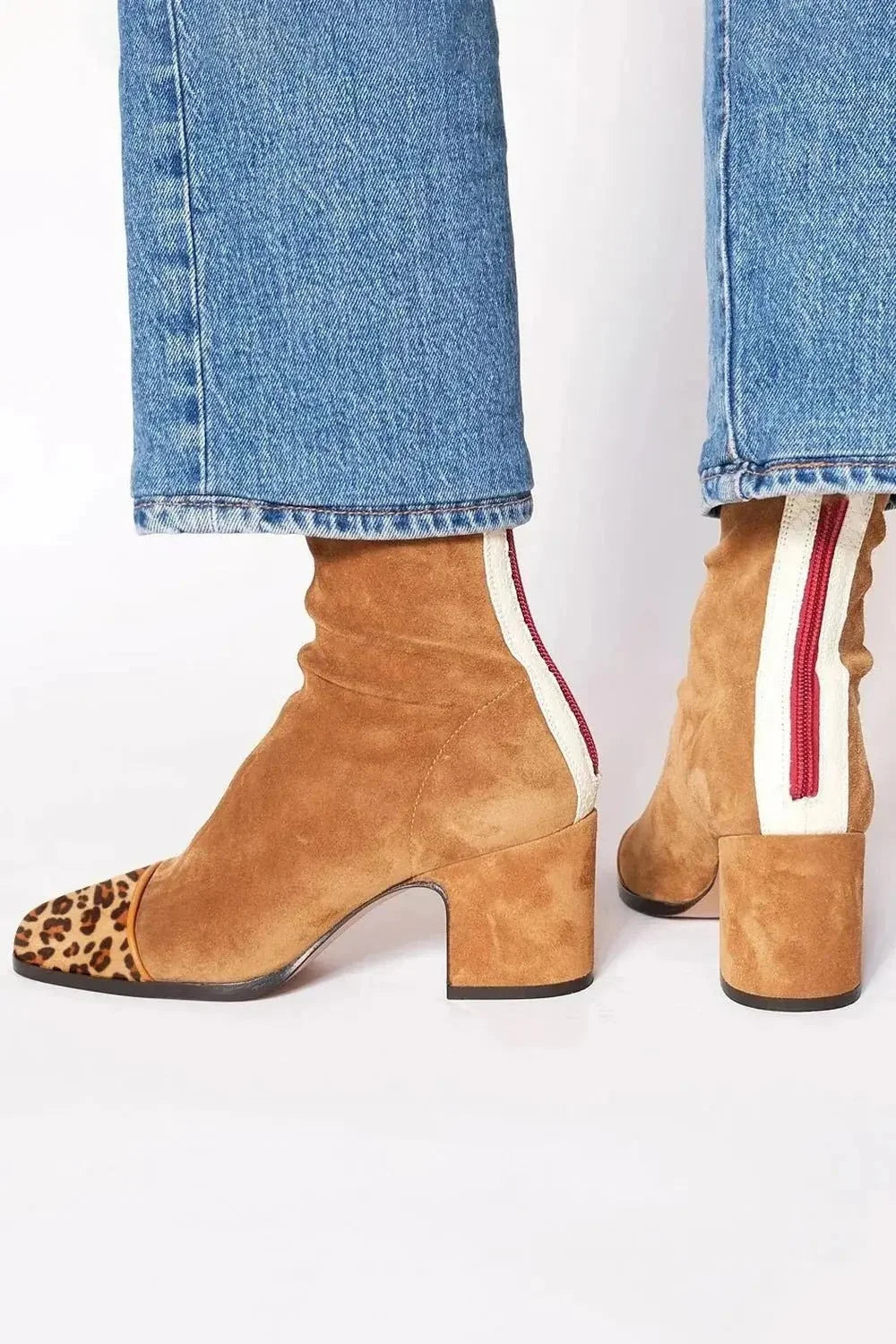 Botines de mujer con tacón de bloque y punta cuadrada en gamuza negra, diseño de estampado animal y panel en contraste, perfectos 3