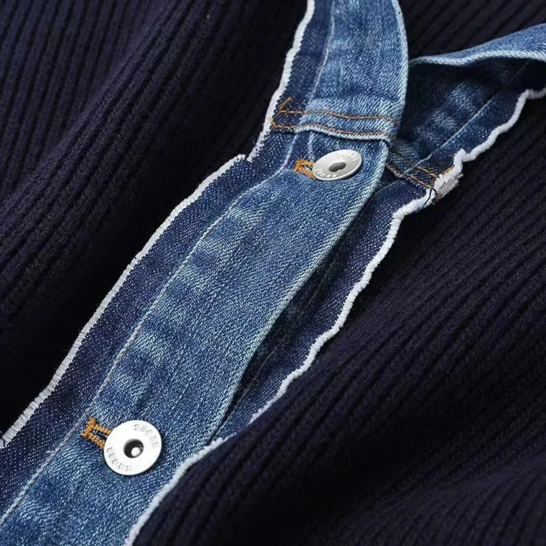 Cárdigan mujer de punto gris con cuello clásico y detalle en contraste, ideal para primavera y otoño, mostrando un estilo elegante y cómodo. 3