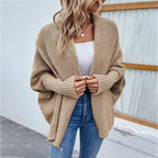 Cárdigan de punto extragrande con cuello chal y mangas murciélago en color gris, ideal para un look acogedor y moderno 6