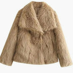 Chaqueta de cuero corta para mujer con textura suave y diseño abierto, ideal para un ajuste relajado en otoño e invierno. 8