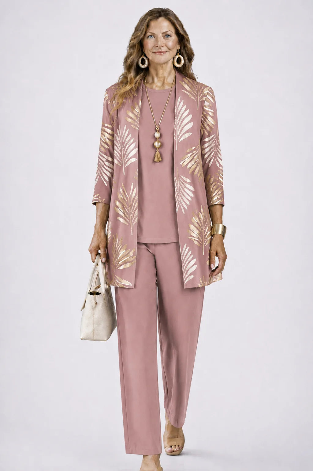 Conjunto deportivo para mujer con cárdigan fluido y estampado botánico, ideal para un look casual elegante en primavera y verano. 12