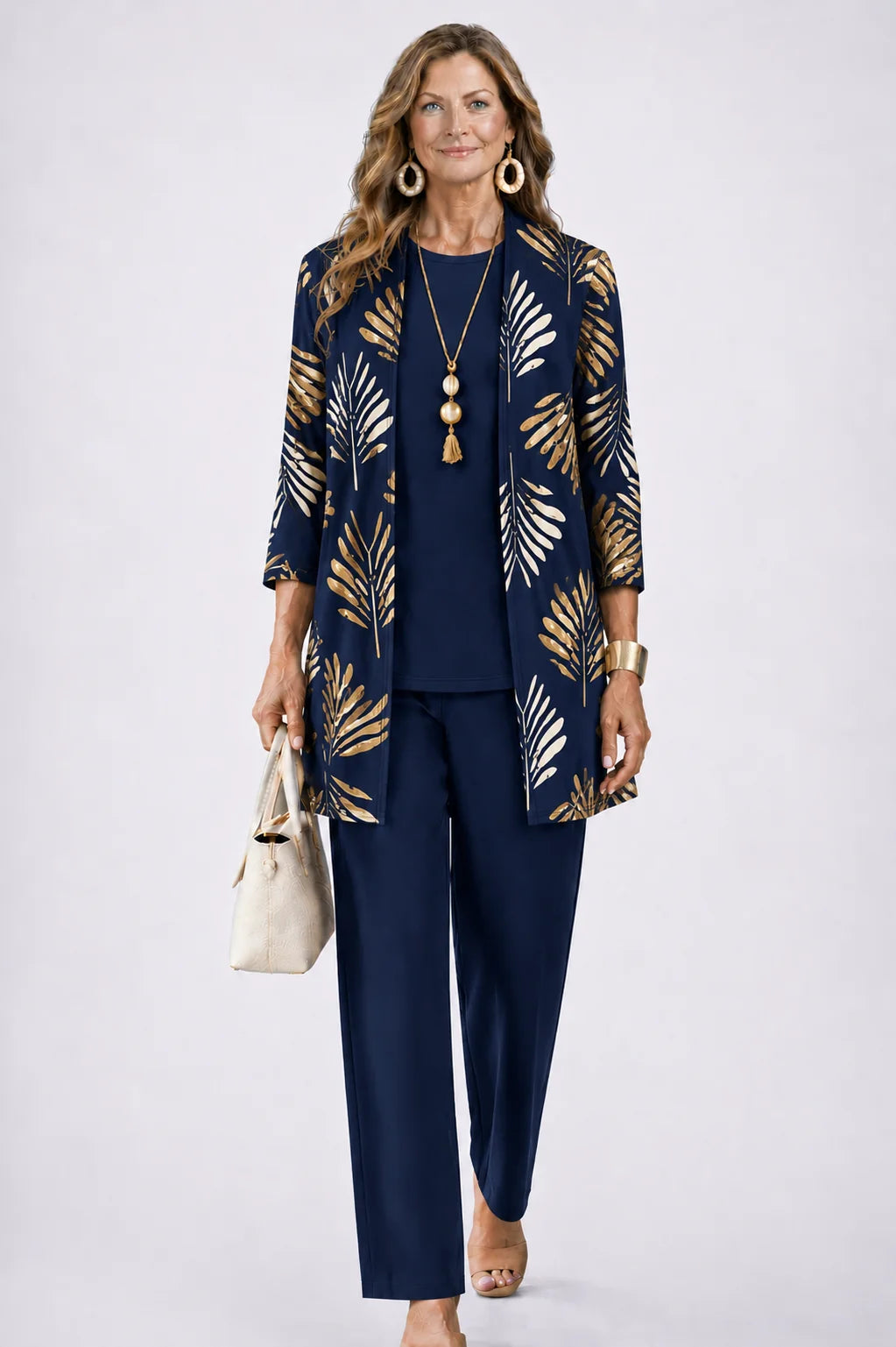 Conjunto deportivo para mujer con cárdigan fluido y estampado botánico, ideal para un look casual elegante en primavera y verano. 14