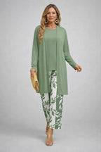 Conjunto deportivo para mujer con cárdigan fluido y estampado botánico, ideal para un look casual elegante en primavera y verano. 3