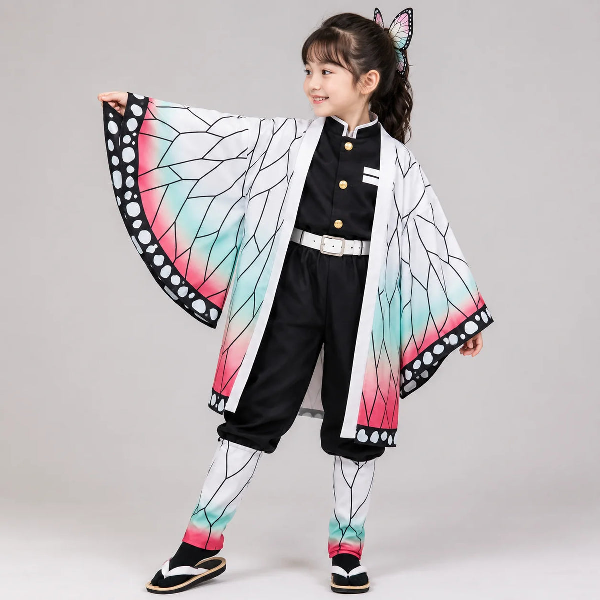 Disfraz de cosplay de anime con kimono y espada, disponible en tallas infantiles y adultas, perfecto para Halloween y convenciones de anime 0
