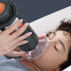 Dispositivo de rescate automático portátil con succión constante y diseño ergonómico, ideal para emergencias. 1