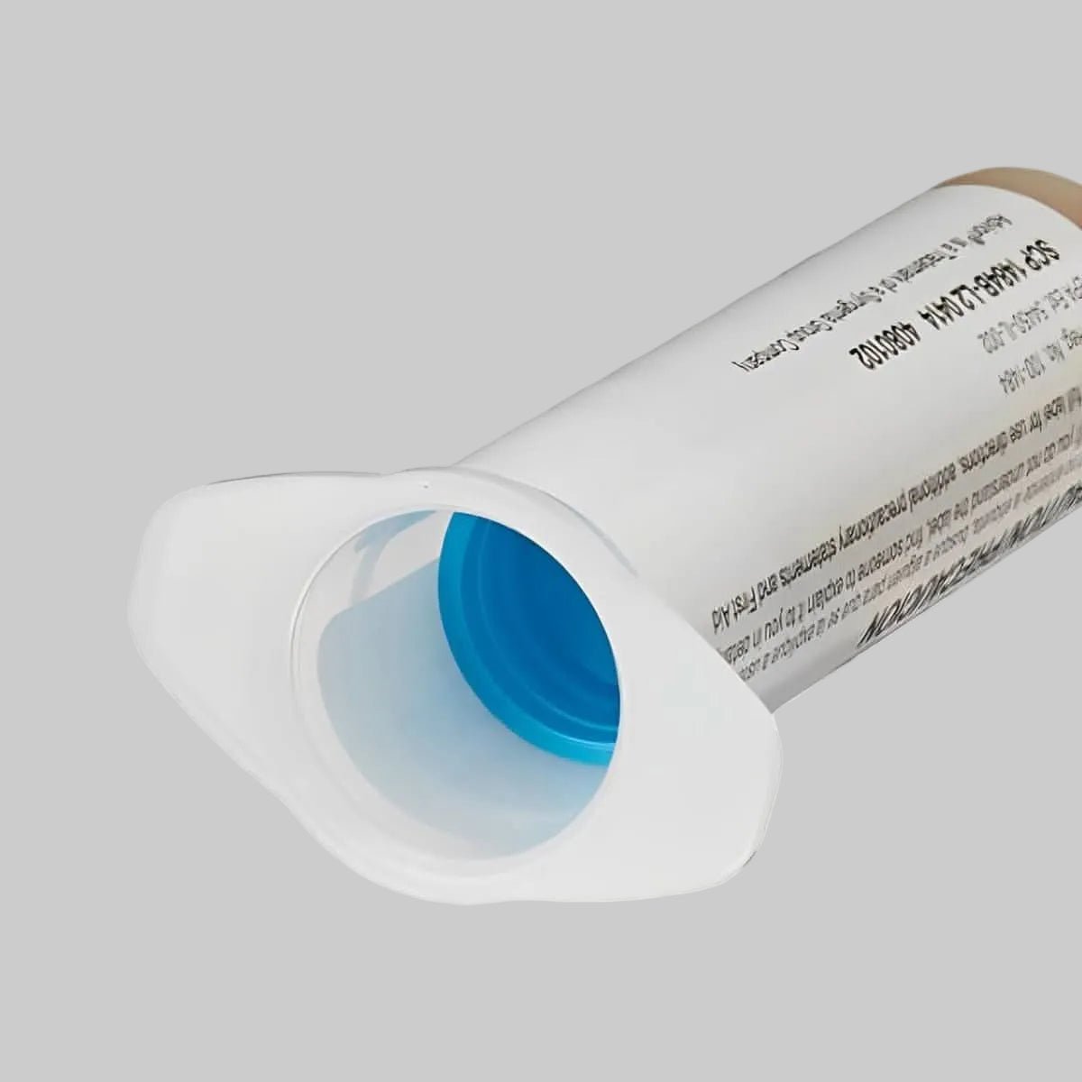 Gel para cucarachas con Indoxacarb en tubo de 30g, ideal para aplicación precisa en interiores y exteriores, ofreciendo un efecto dur 1