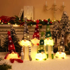 Gnomo Navideño LED con gorro largo y piernas colgantes, decorado con un diseño escandinavo encantador y luces suaves, 8