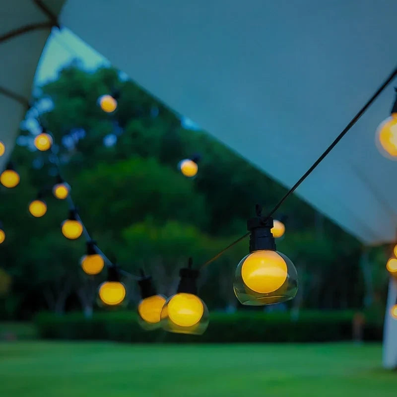 Guirnalda de luces solares exteriores de 5m y 10m con luz cálida, perfecta para iluminar jardines y terrazas. 5