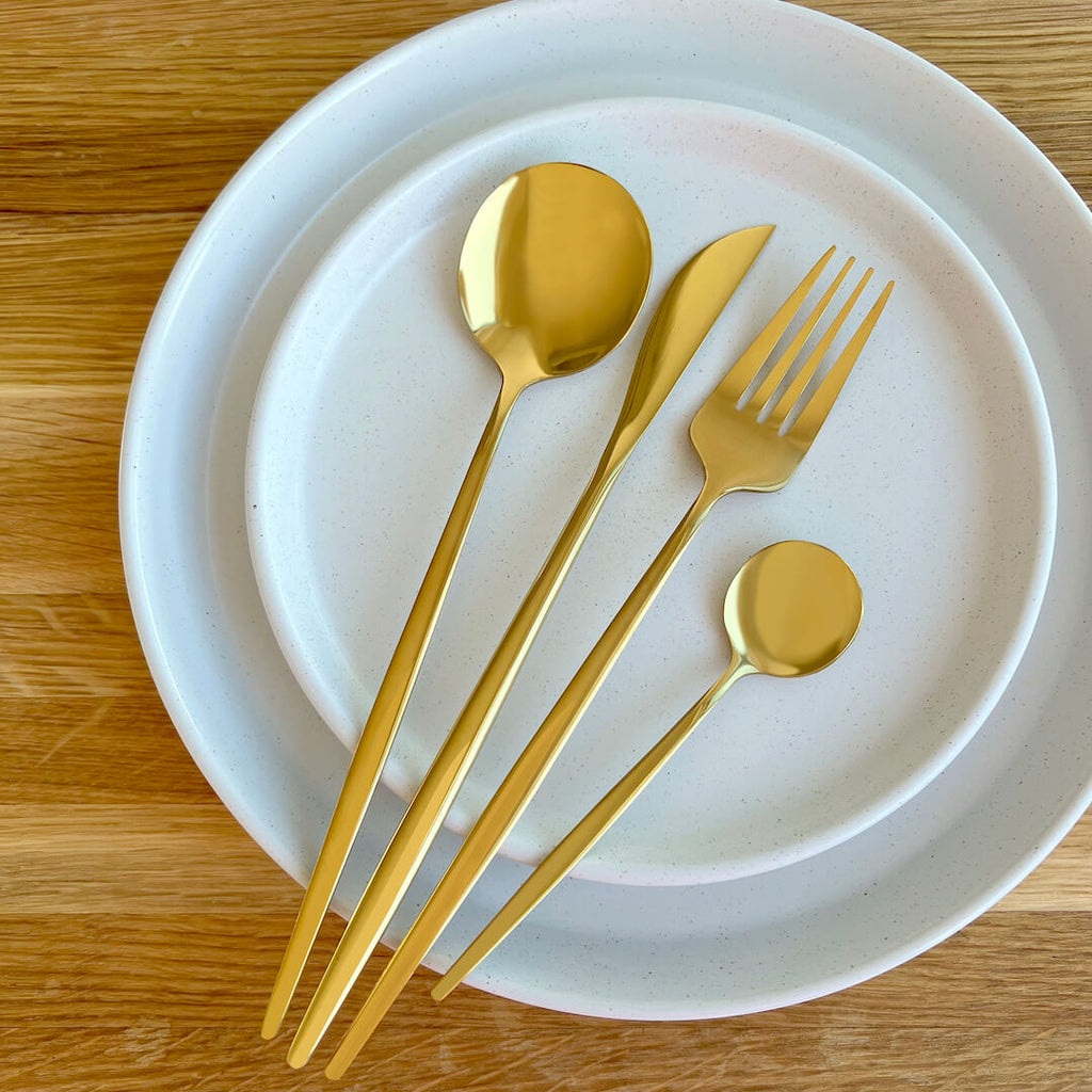 Juego De Cubiertos Dorados - Set Minimalista Para Comedor
