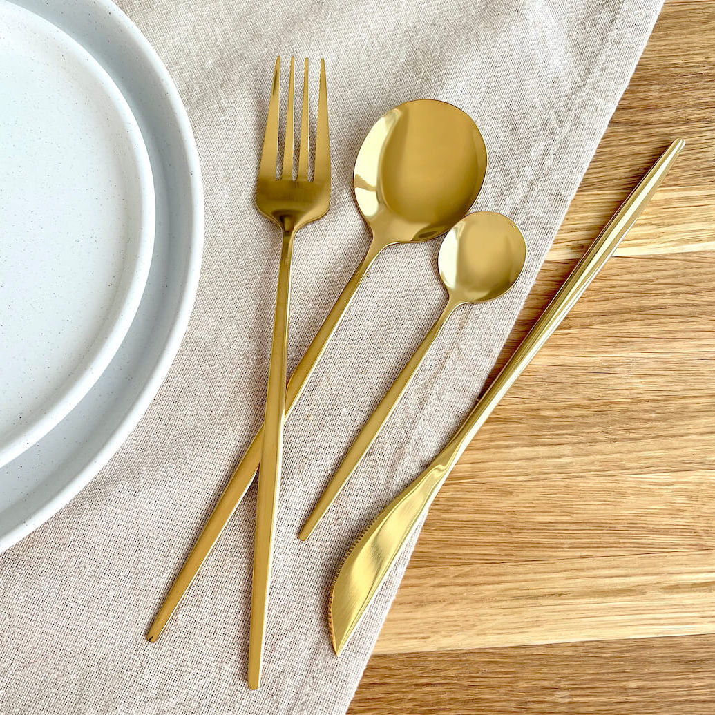 Juego De Cubiertos Dorados - Set Minimalista Para Comedor