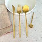 Juego De Cubiertos Dorados - Set Minimalista Para Comedor