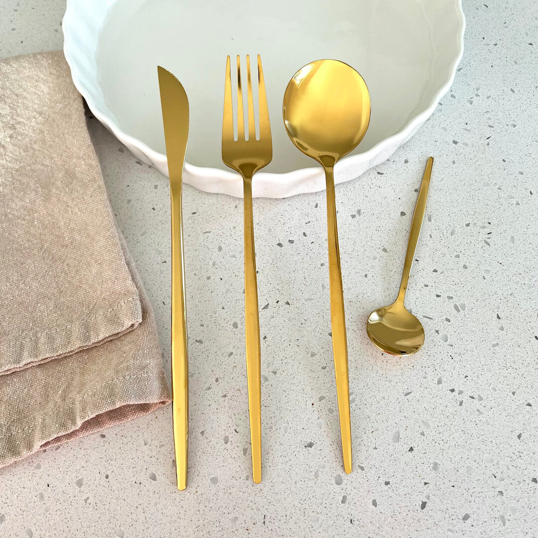Juego De Cubiertos Dorados - Set Minimalista Para Comedor