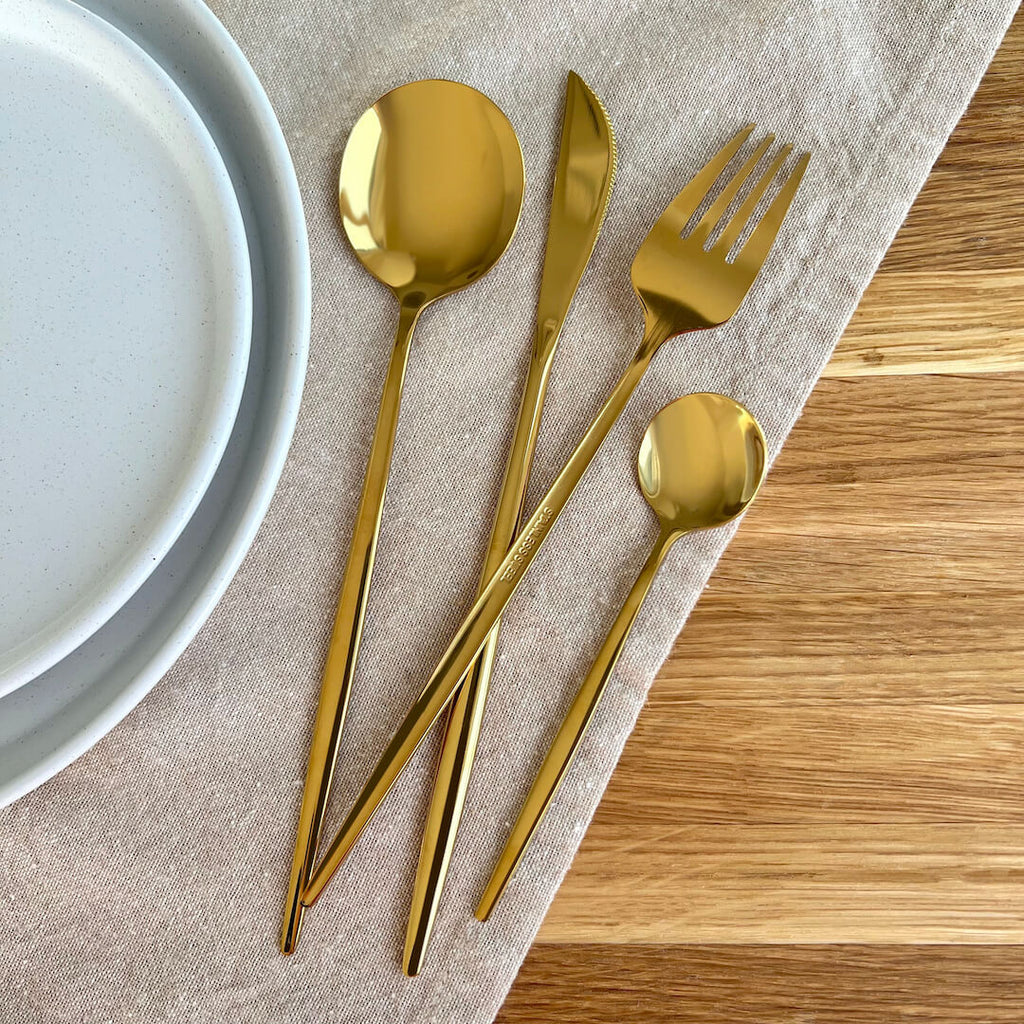 Juego De Cubiertos Dorados - Set Minimalista Para Comedor