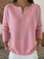 Jersey de mujer acanalado en color neutro, con escote Henley y hombros caídos, ideal para mantener la comodidad en otoño 4