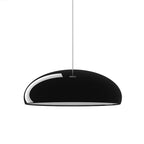 Lámpara colgante de metal y acrílico en diseño escandinavo, color negro y blanco, ideal para interiores modernos. 9