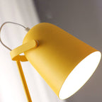 Lámpara de escritorio LED ajustable de metal en estilo nórdico, ideal para iluminación moderna en oficina y estudio. 2