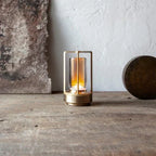 Lámpara de mesa LED recargable inalámbrica con luz blanca cálida, diseño escandinavo elegante disponible en dorado, plateado y 5