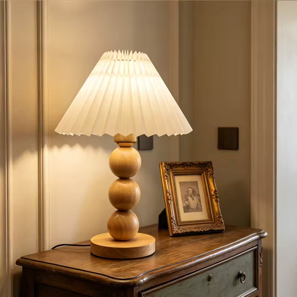 Lámpara de pie LED regulable de diseño moderno en metal negro, ideal para salón y áreas de lectura, proporcionando iluminación elegante y funcional. 3