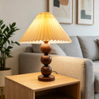 Lámpara de pie LED regulable de diseño moderno en metal negro, ideal para salón y áreas de lectura, proporcionando iluminación elegante y funcional. 7