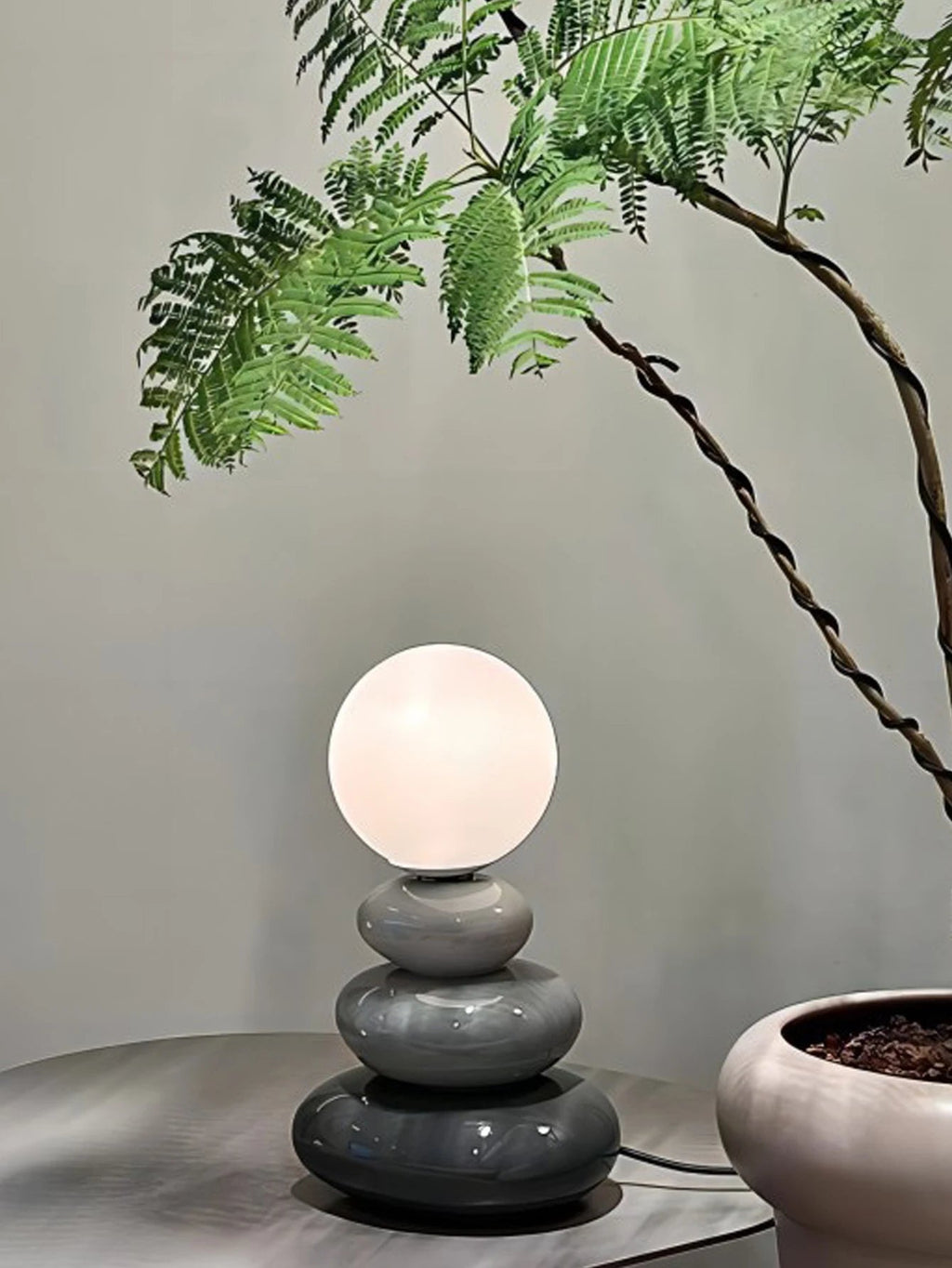 Lámpara de pie regulable LED de 160 cm para salón, diseño moderno en metal negro, ideal para iluminación contemporánea y decoración elegante. 5