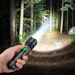 Linterna táctica ultrabright de 100,000 lúmenes con power bank y carga rápida tipo C, perfecta para aventuras al aire libre. 0