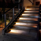 Luces solares automáticas para escaleras con luz blanca cálida, ideales para iluminación exterior compacta, mejorando la seguridad y el estilo de 8